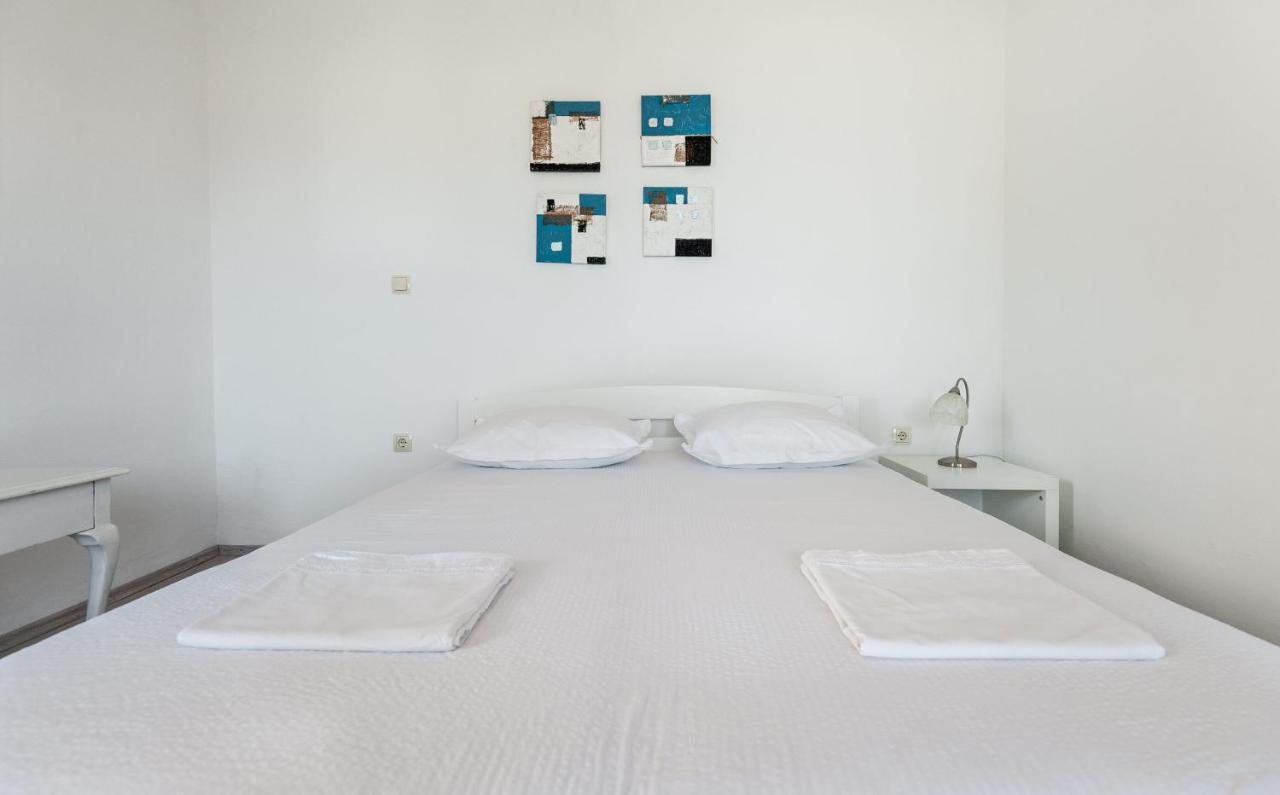 Apartments Antonija Оміш Екстер'єр фото